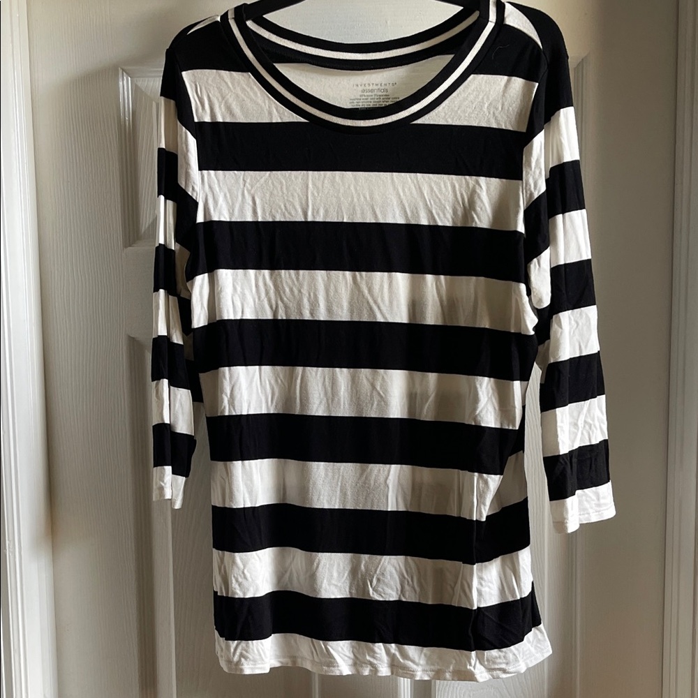 Black and White Striped Long Sleeve Top